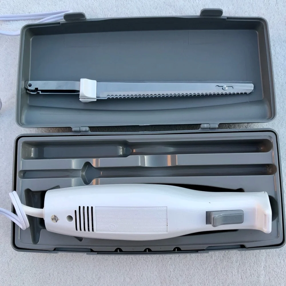 Hamilton Beach Classic Electric Knife New in Case